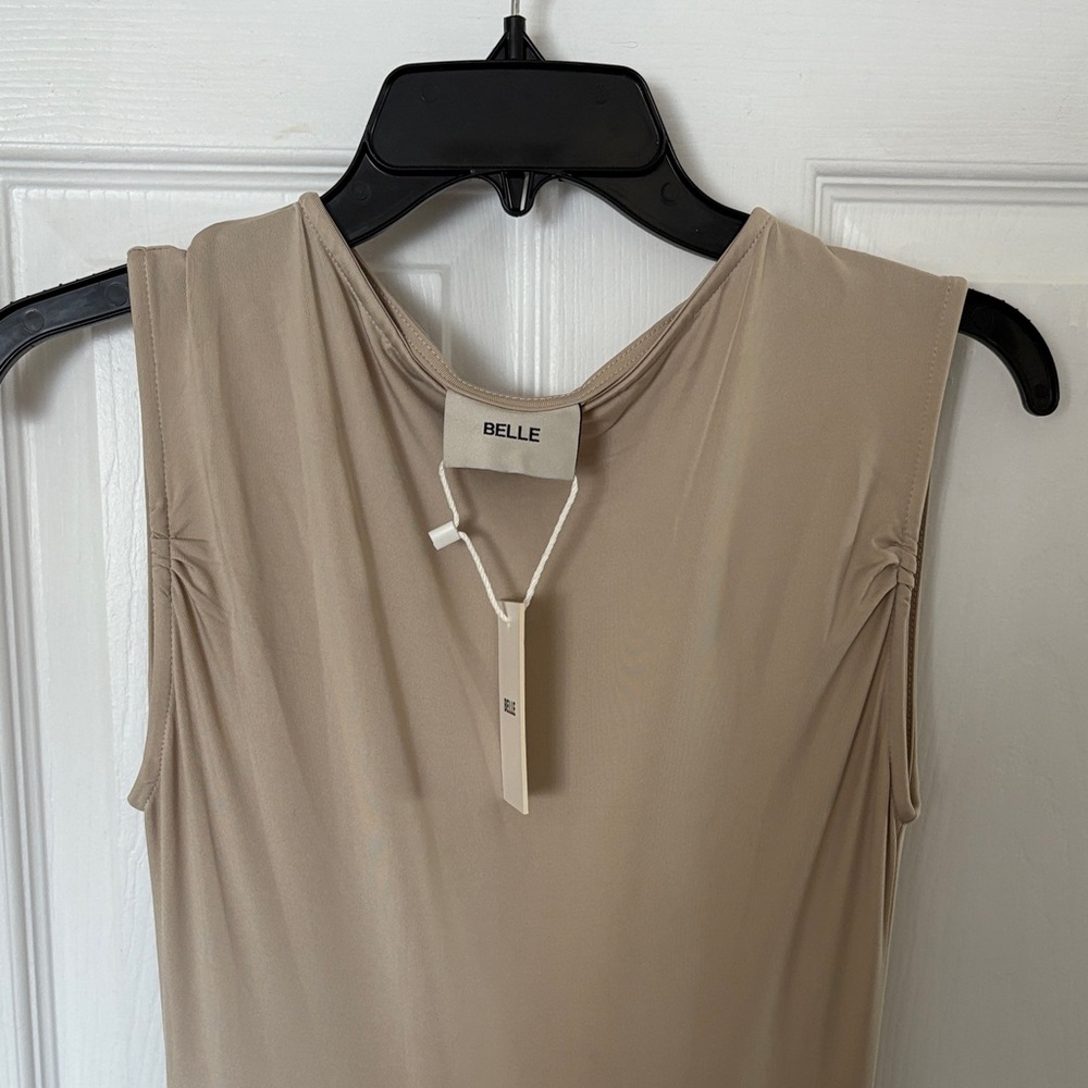 Belle The Label dress - Picture 10 of 11